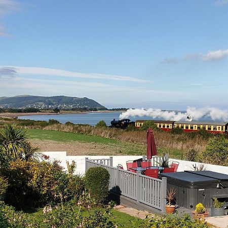 Blue Anchor House - Seaview, Hot Tub Apartments Exteriör bild
