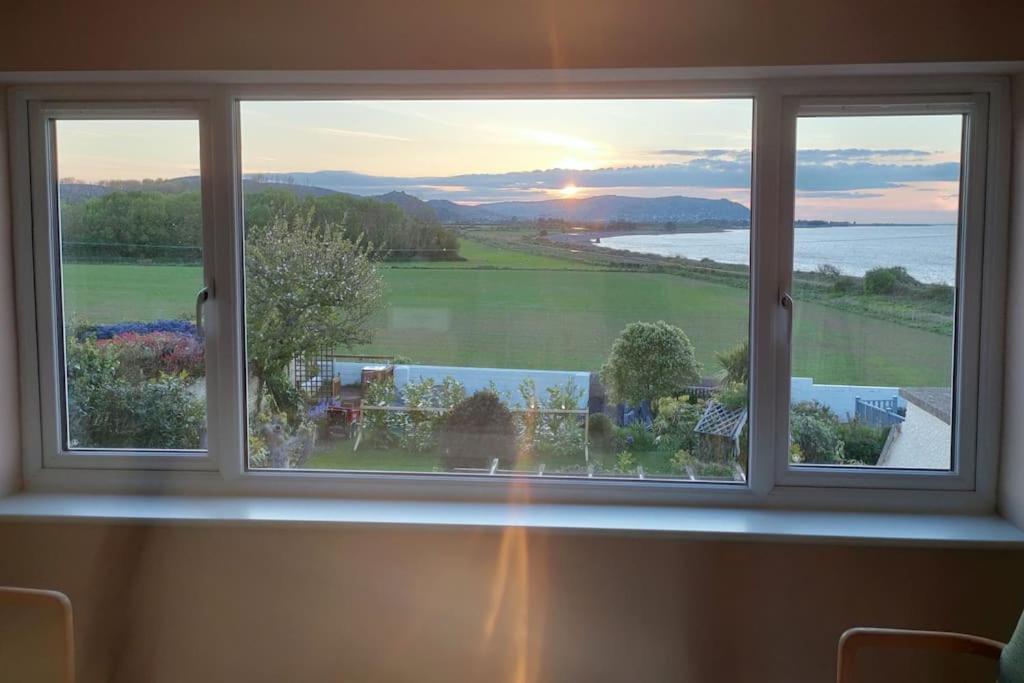 Blue Anchor House - Seaview, Hot Tub Apartments Exteriör bild
